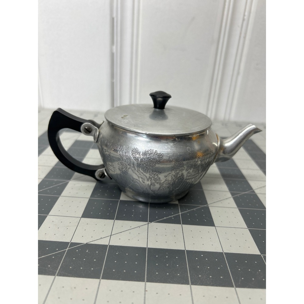 Sona Ware Teapot Aluminum Works Stratford On Avon England Vintage MCM Decor